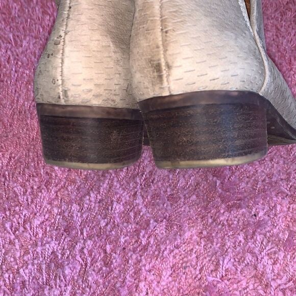 Lucky Brand Baley Ankle Booties - Picture 7 of 8